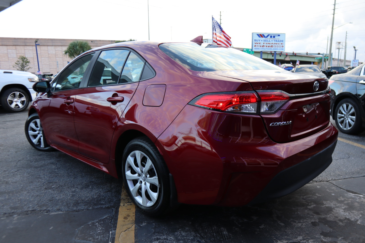 Toyota Corolla LE CVT (Natl) 2024