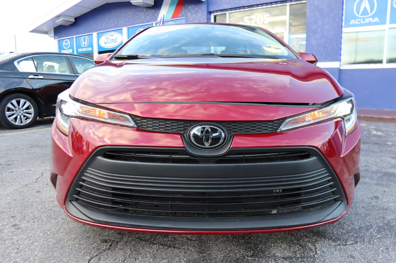 Toyota Corolla LE CVT (Natl) 2024