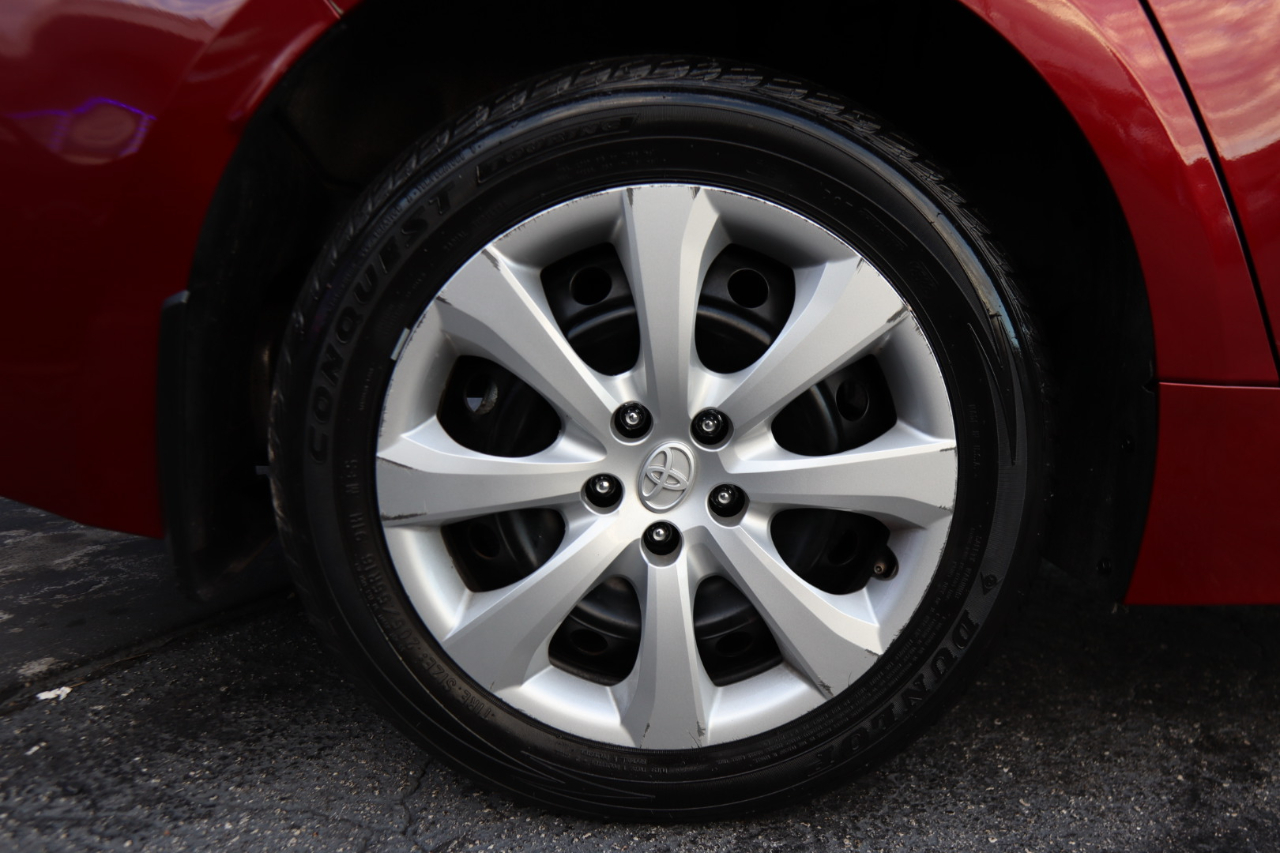 Toyota Corolla LE CVT (Natl) 2024