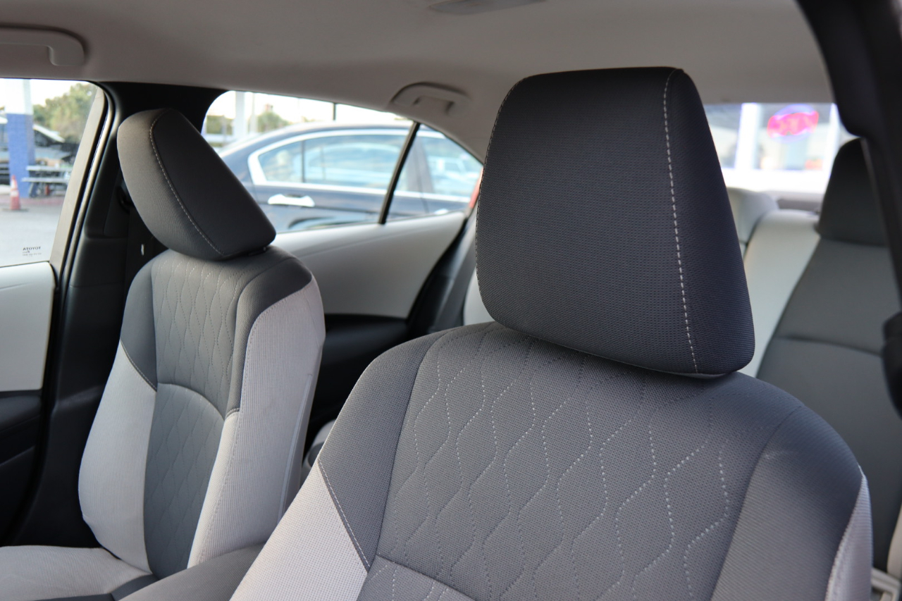 Toyota Corolla LE CVT (Natl) 2024