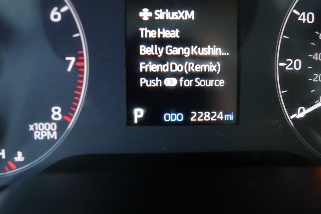 Toyota Corolla LE CVT (Natl) 2024