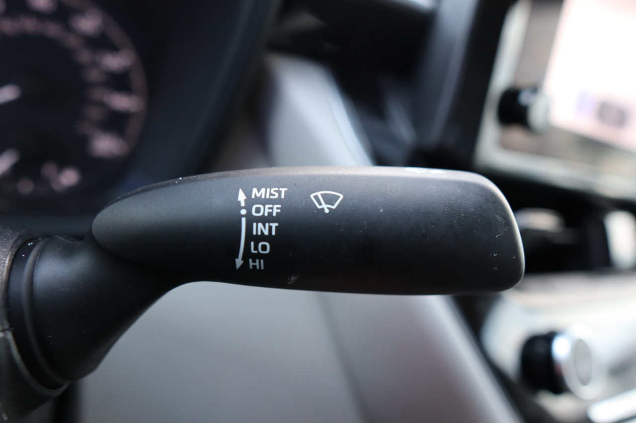 Toyota Corolla LE CVT (Natl) 2024