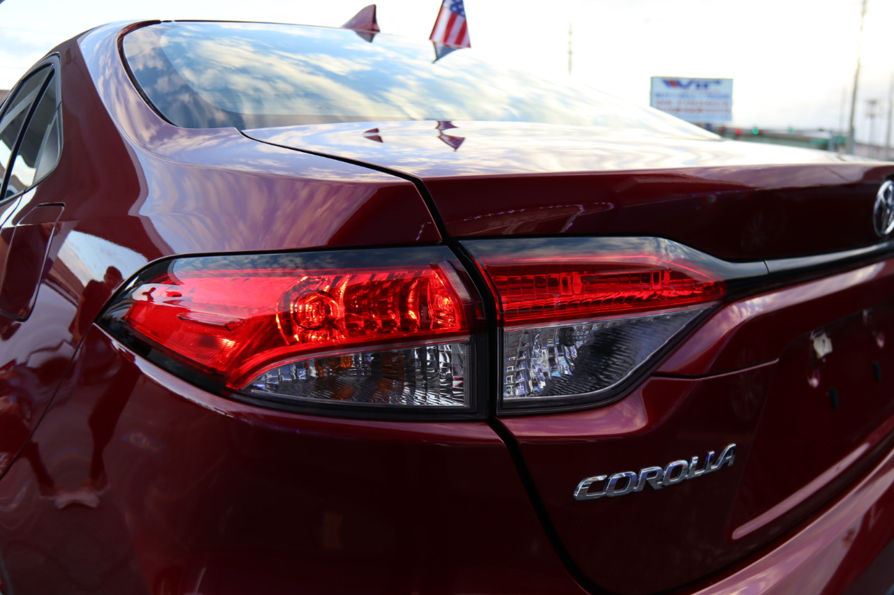 Toyota Corolla LE CVT (Natl) 2024