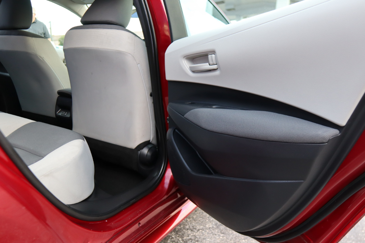 Toyota Corolla LE CVT (Natl) 2024