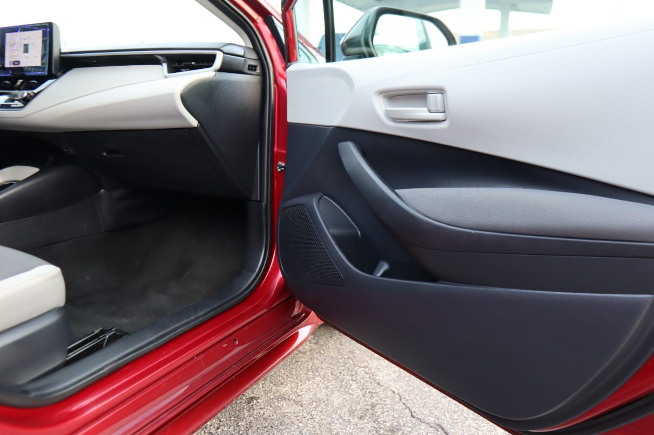 Toyota Corolla LE CVT (Natl) 2024