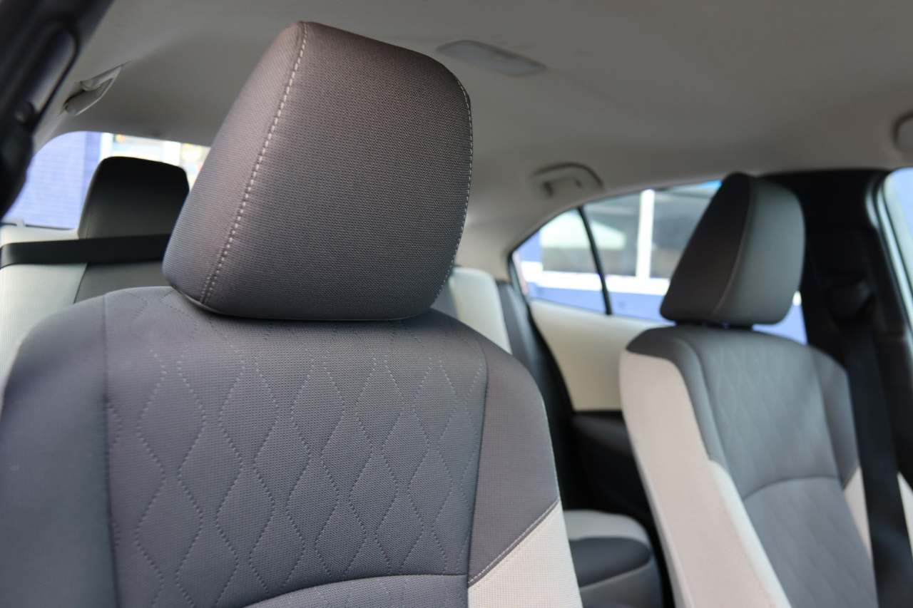 Toyota Corolla LE CVT (Natl) 2024