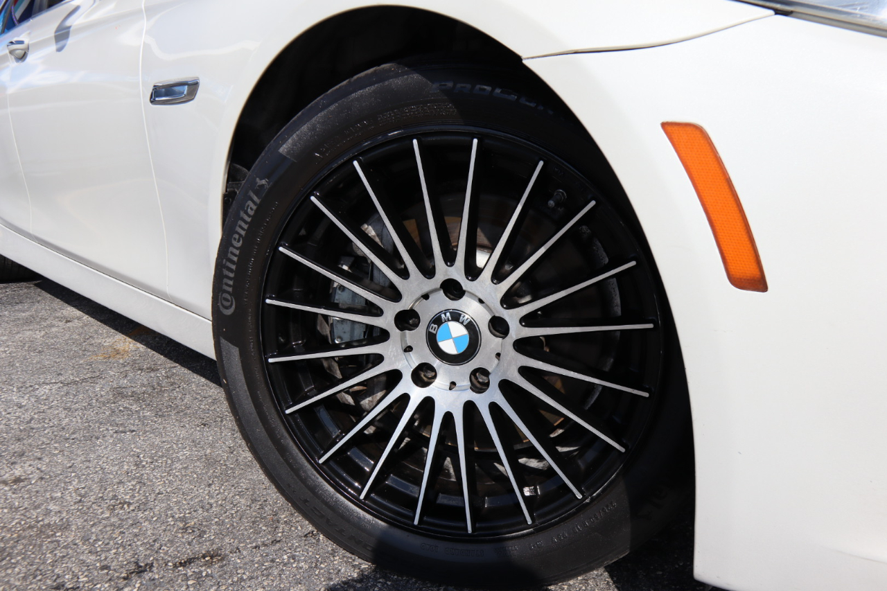 BMW 5 Series 4dr Sdn 535i xDrive AWD 2015