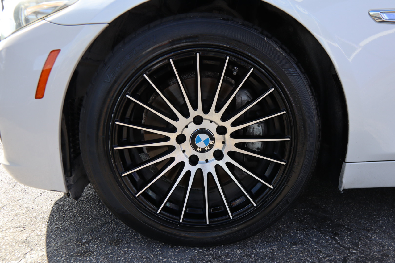 BMW 5 Series 4dr Sdn 535i xDrive AWD 2015