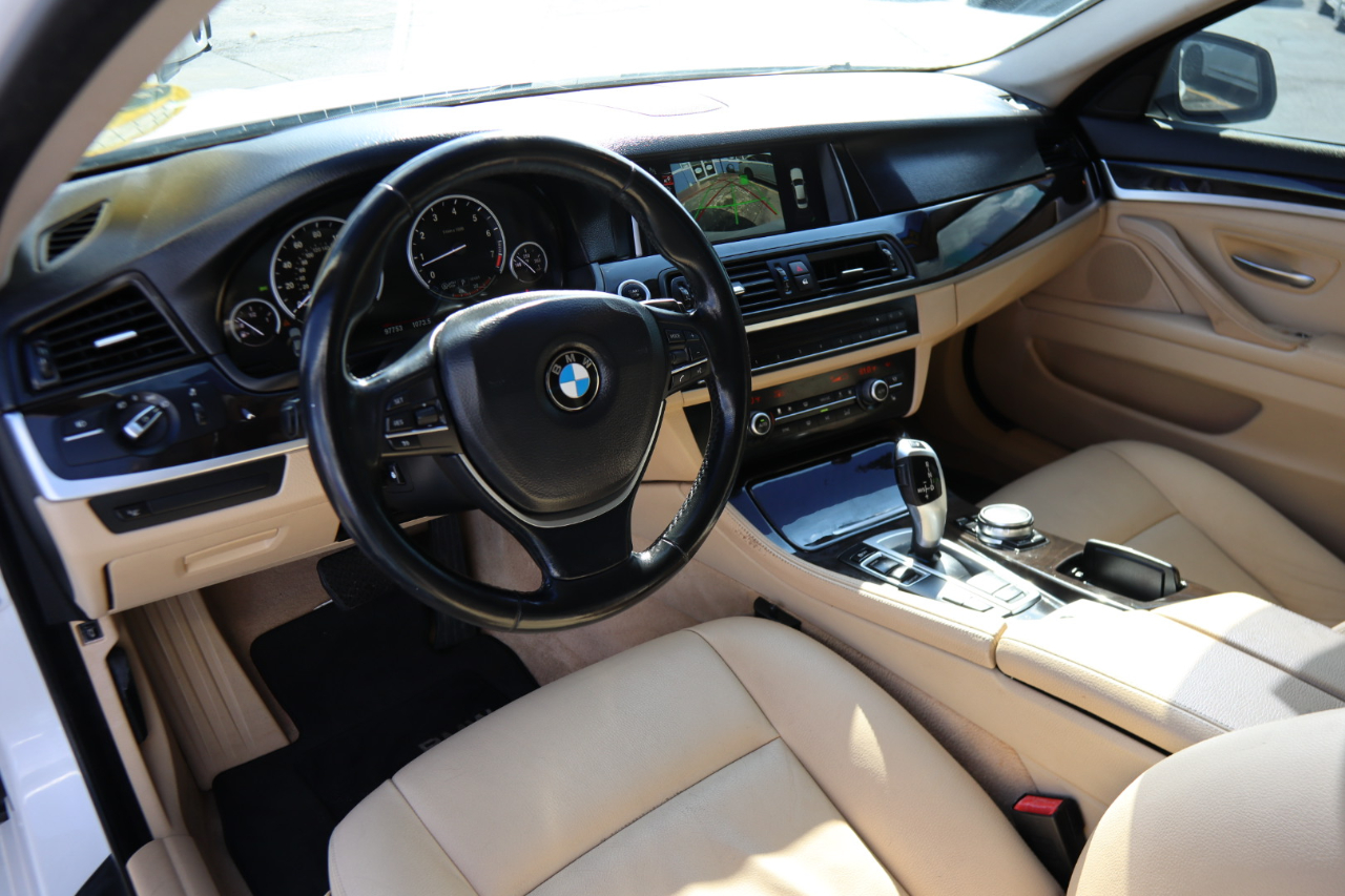 BMW 5 Series 4dr Sdn 535i xDrive AWD 2015
