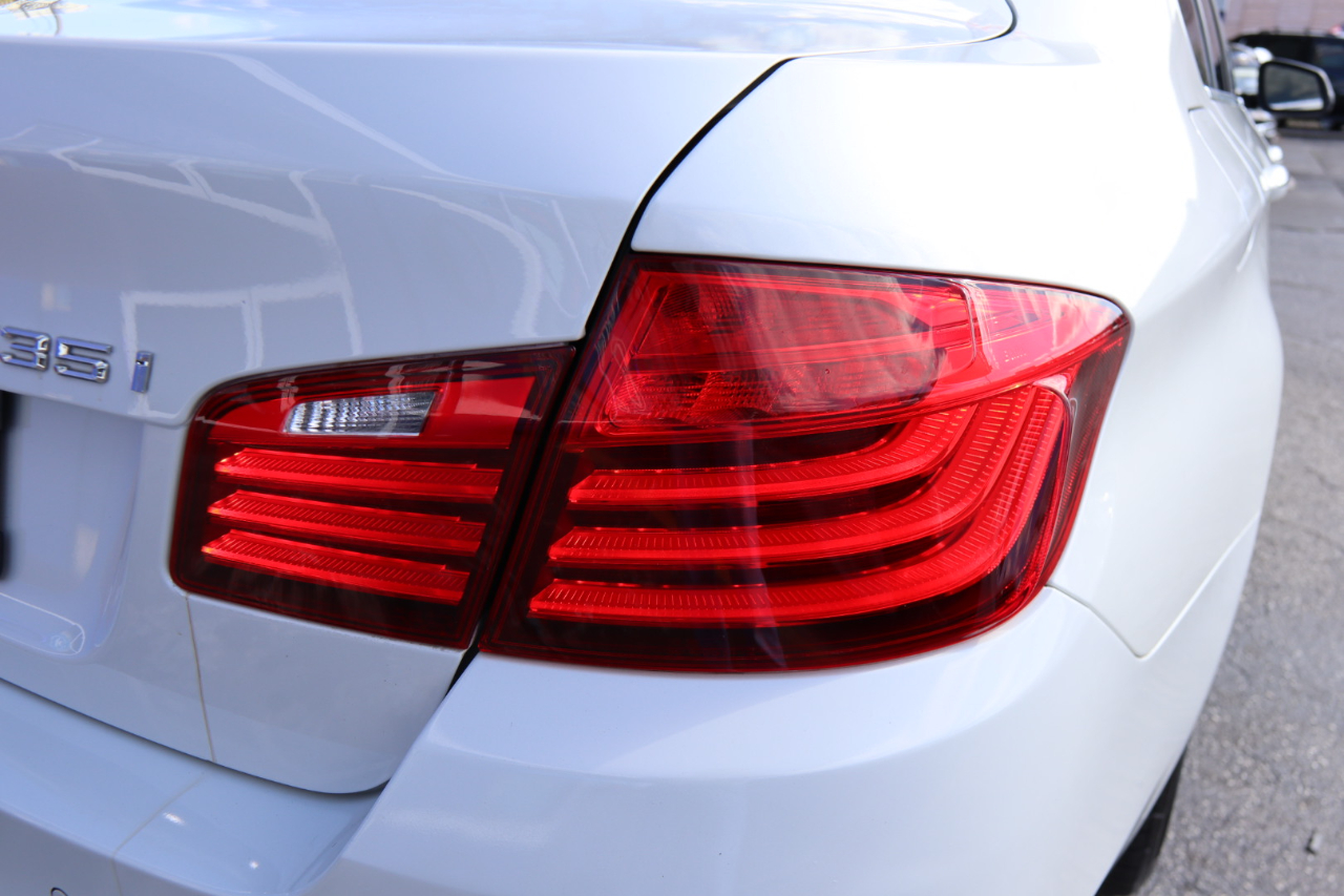 BMW 5 Series 4dr Sdn 535i xDrive AWD 2015