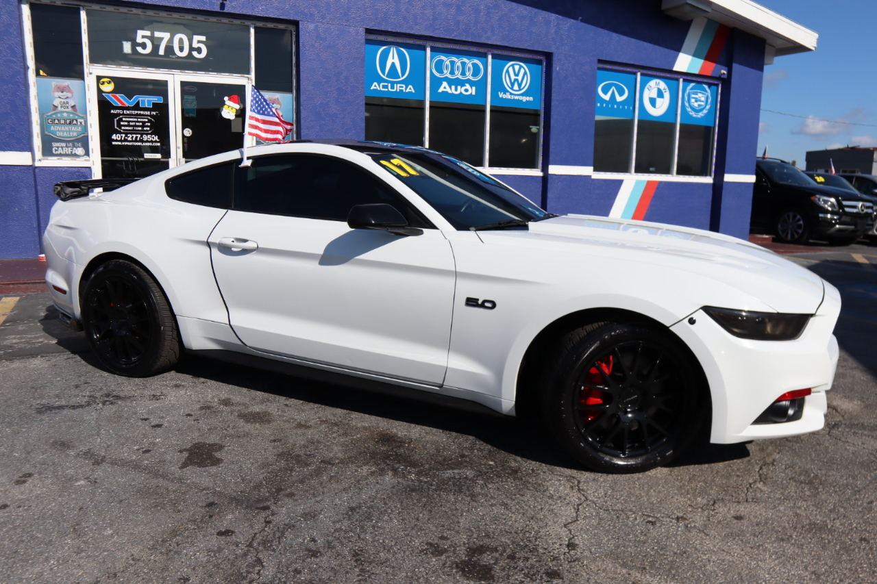 Ford Mustang GT Fastback 2017