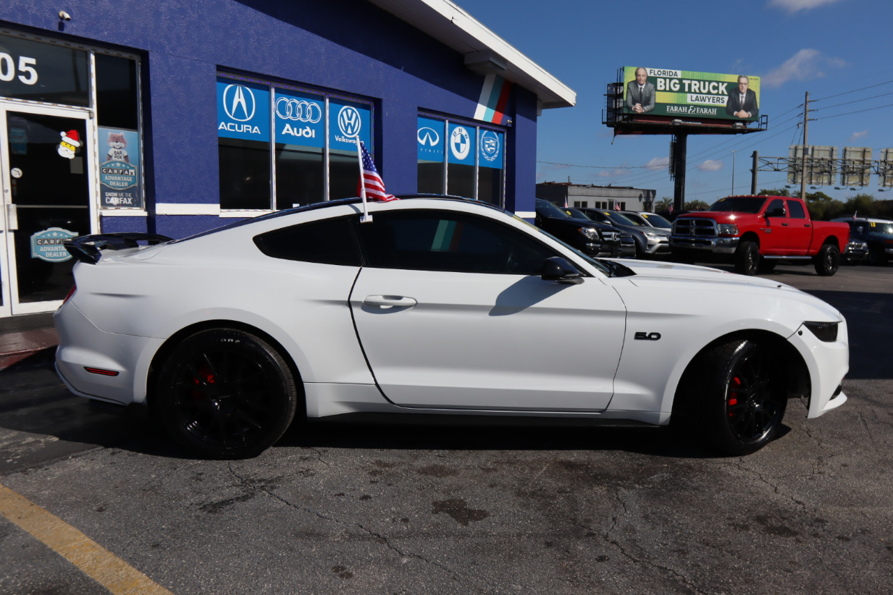 Ford Mustang GT Fastback 2017