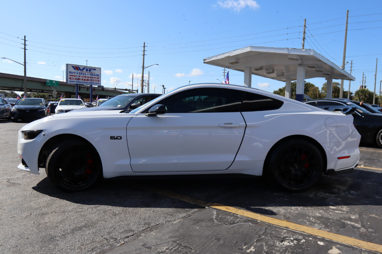 Ford Mustang GT Fastback 2017