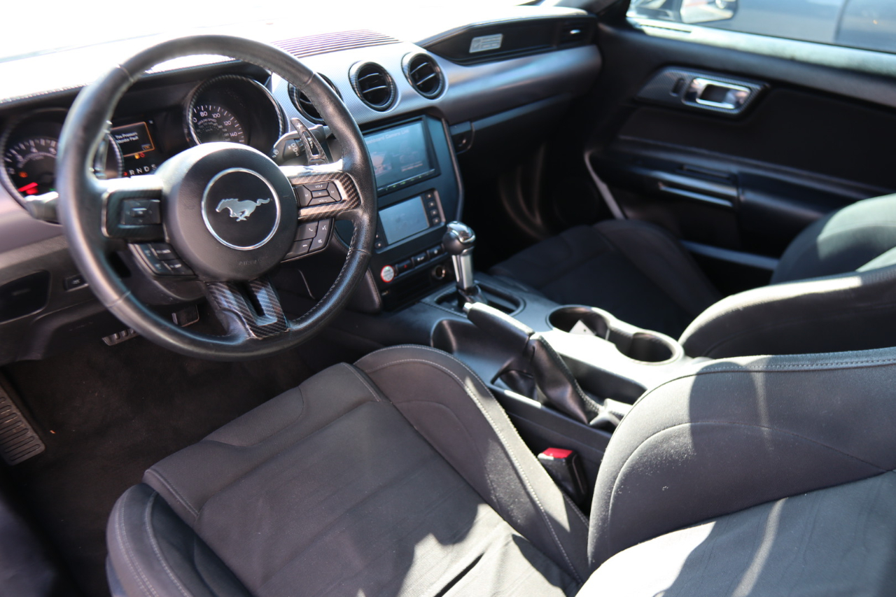 Ford Mustang GT Fastback 2017