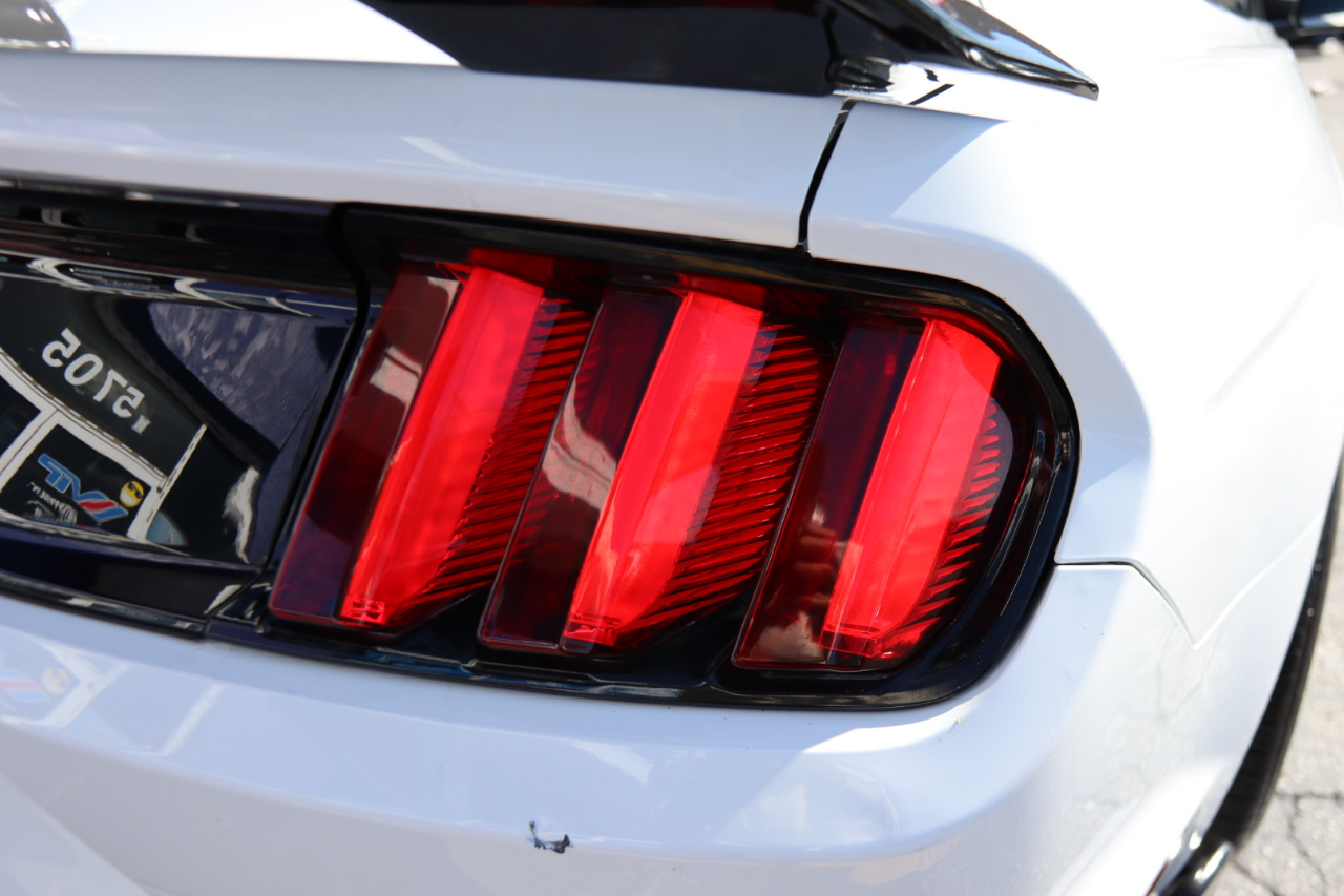 Ford Mustang GT Fastback 2017