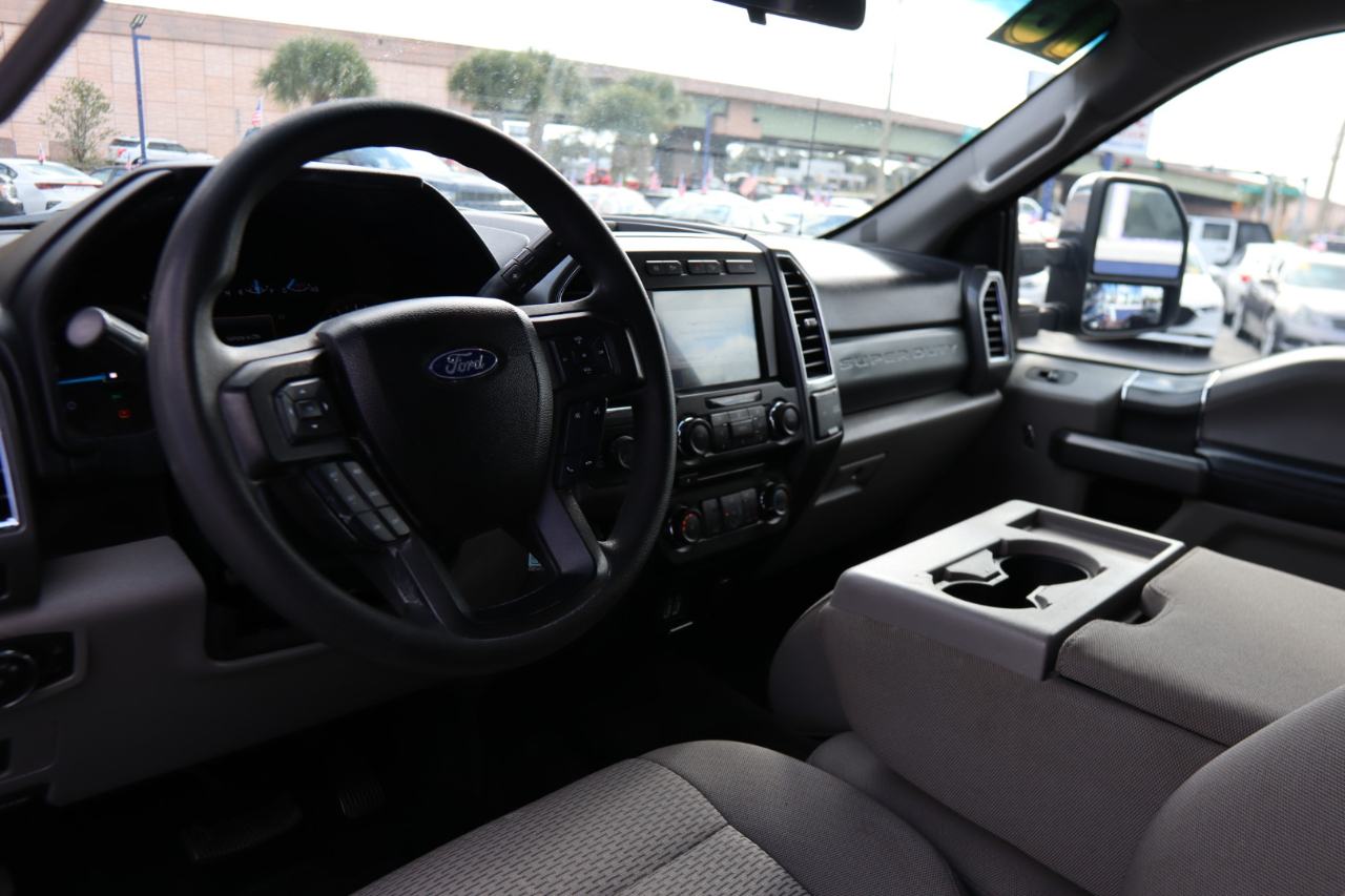 Ford Super Duty F-250 SRW King Ranch 4WD Crew Cab 8' Box 2018