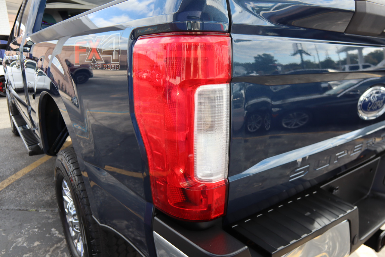 Ford Super Duty F-250 SRW King Ranch 4WD Crew Cab 8' Box 2018