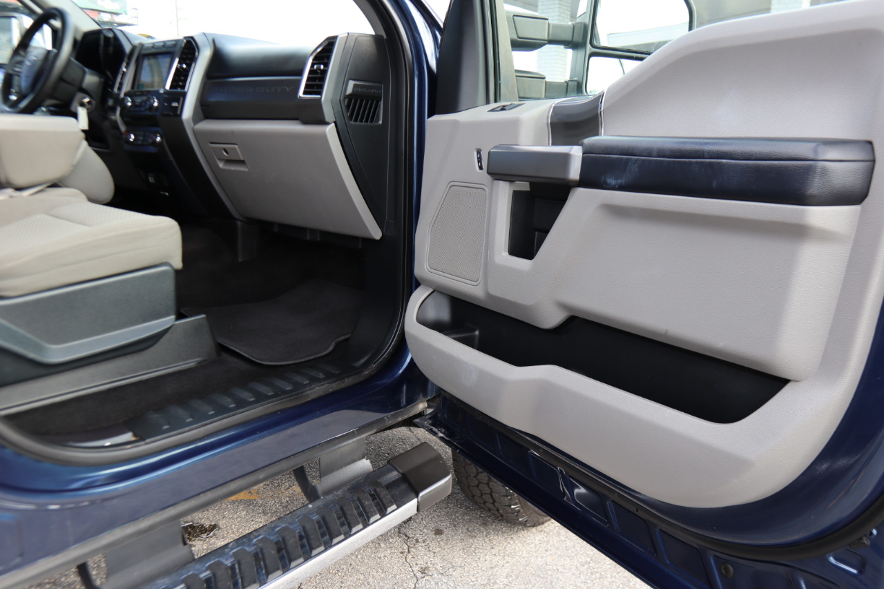 Ford Super Duty F-250 SRW King Ranch 4WD Crew Cab 8' Box 2018