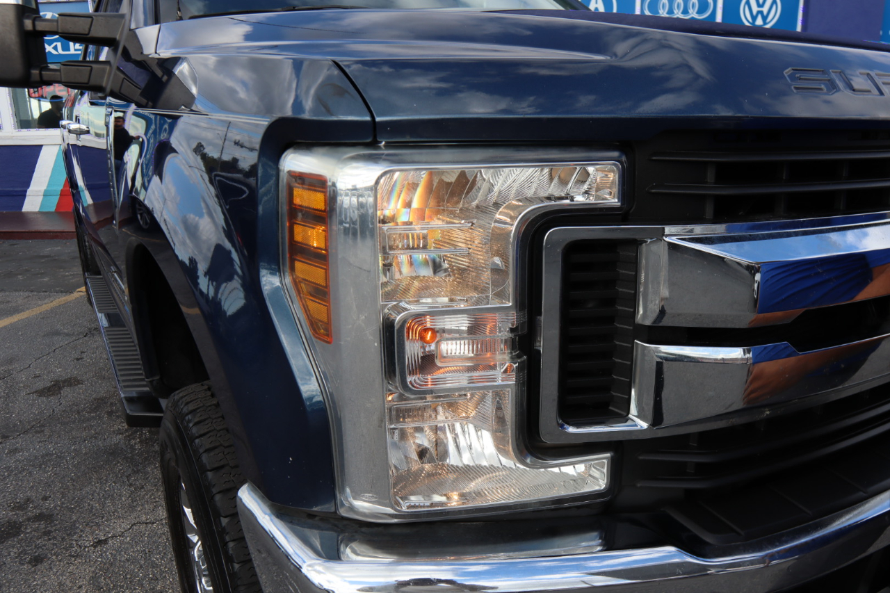 Ford Super Duty F-250 SRW King Ranch 4WD Crew Cab 8' Box 2018