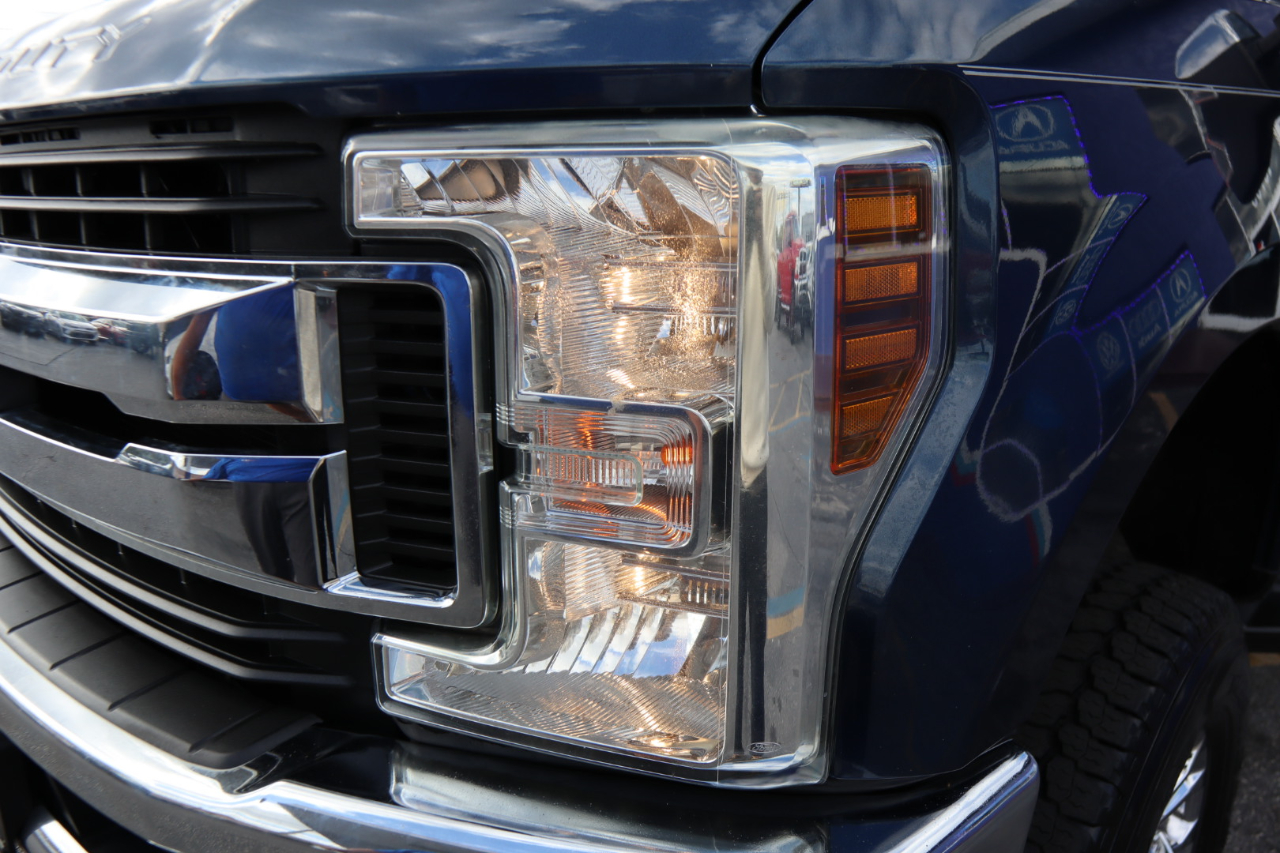 Ford Super Duty F-250 SRW King Ranch 4WD Crew Cab 8' Box 2018