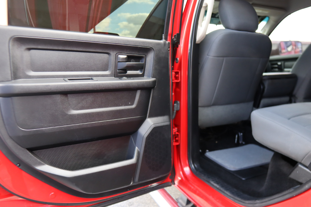 RAM 2500 4WD Crew Cab 149" ST 2016