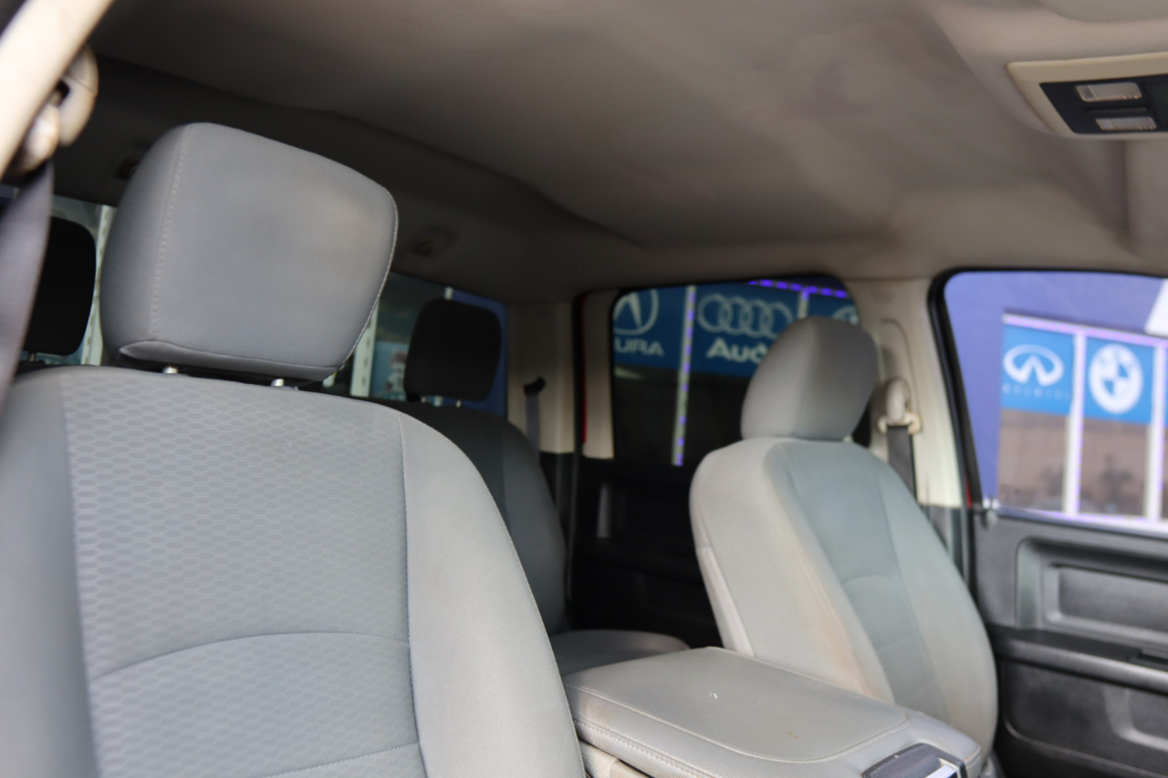 RAM 2500 4WD Crew Cab 149" ST 2016