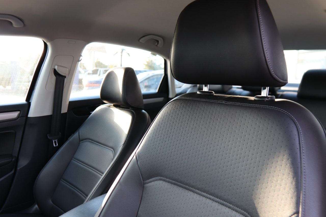 Volkswagen Passat 2.0T SE Auto 2020