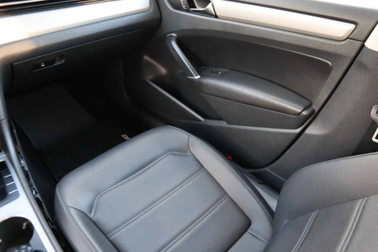 Volkswagen Passat 2.0T SE Auto 2020