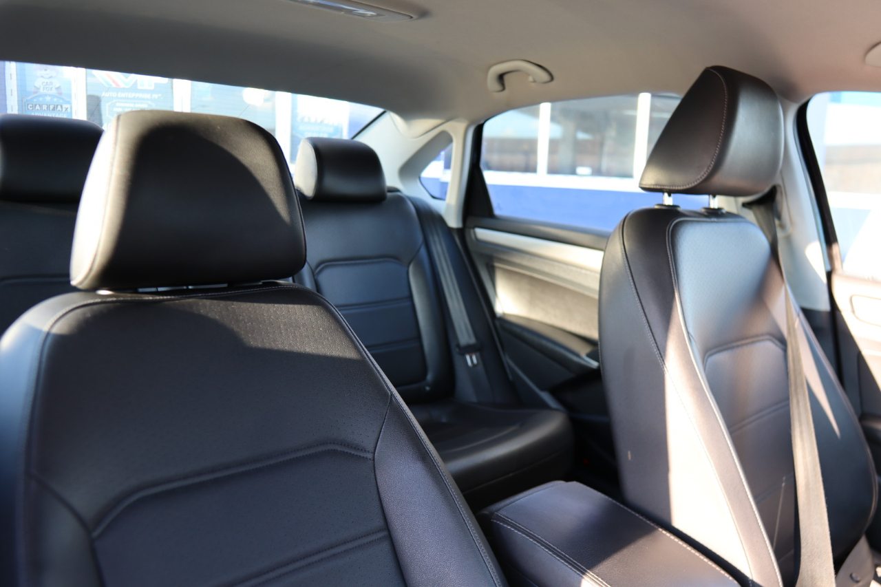 Volkswagen Passat 2.0T SE Auto 2020