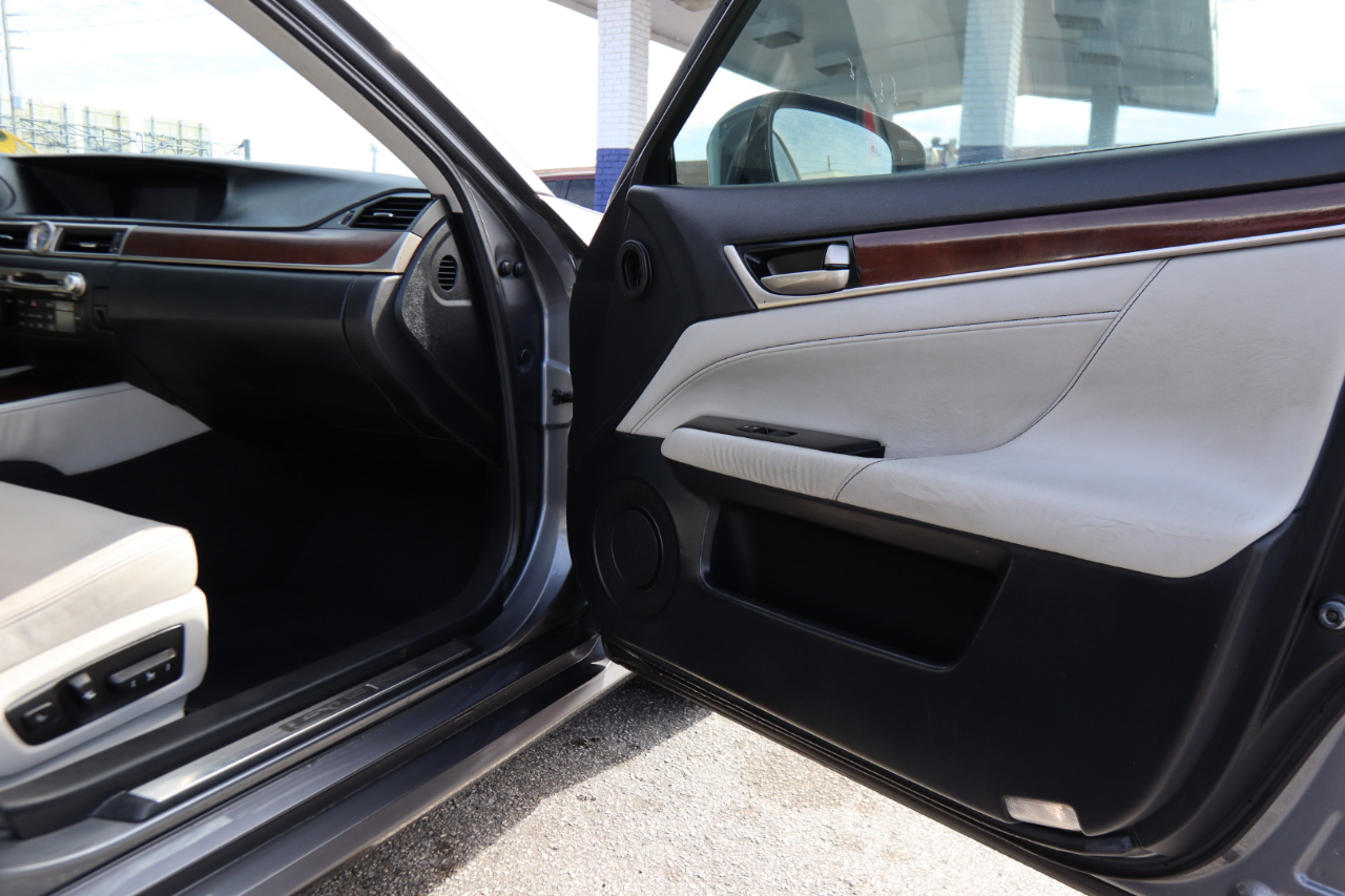 Lexus GS 350 4dr Sdn RWD 2014