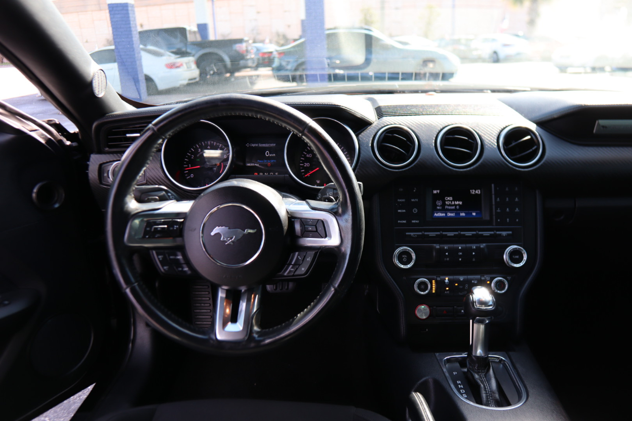 Ford Mustang EcoBoost Fastback 2018