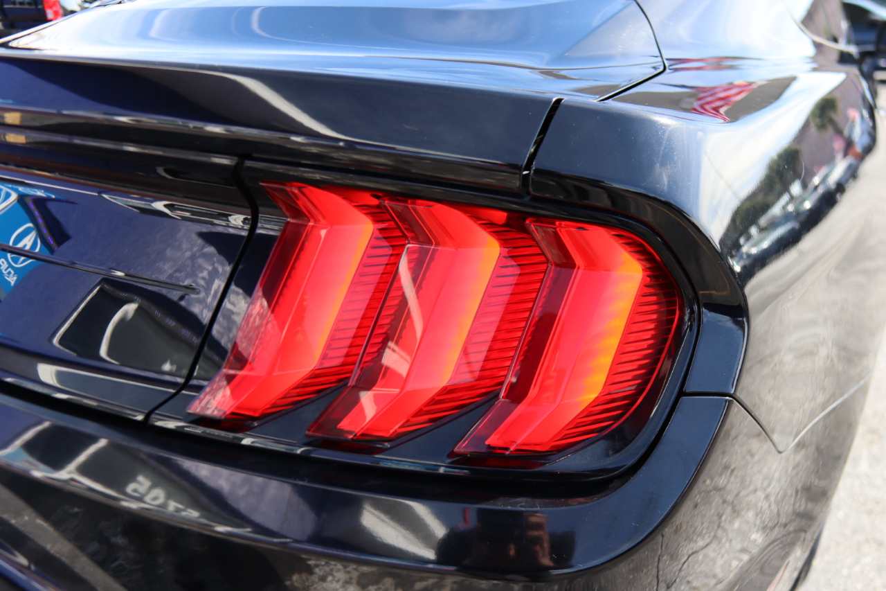 Ford Mustang EcoBoost Fastback 2018