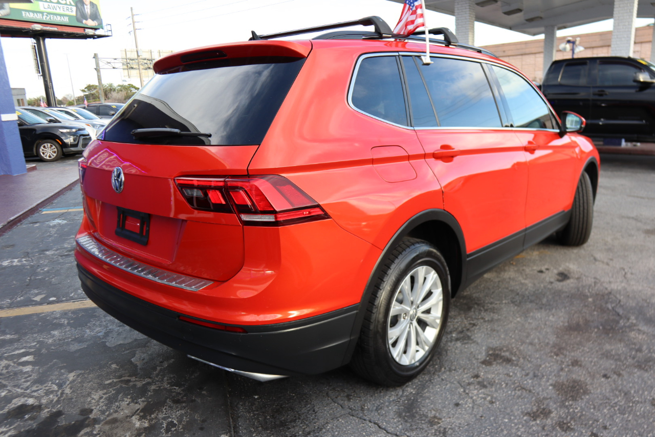 Volkswagen Tiguan 2.0T SEL R-Line Black FWD 2019