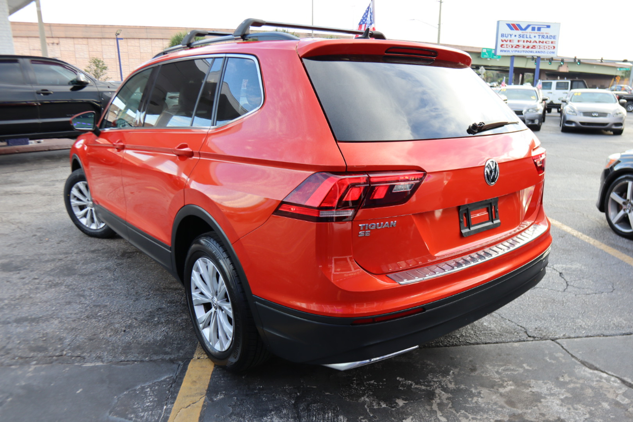 Volkswagen Tiguan 2.0T SEL R-Line Black FWD 2019