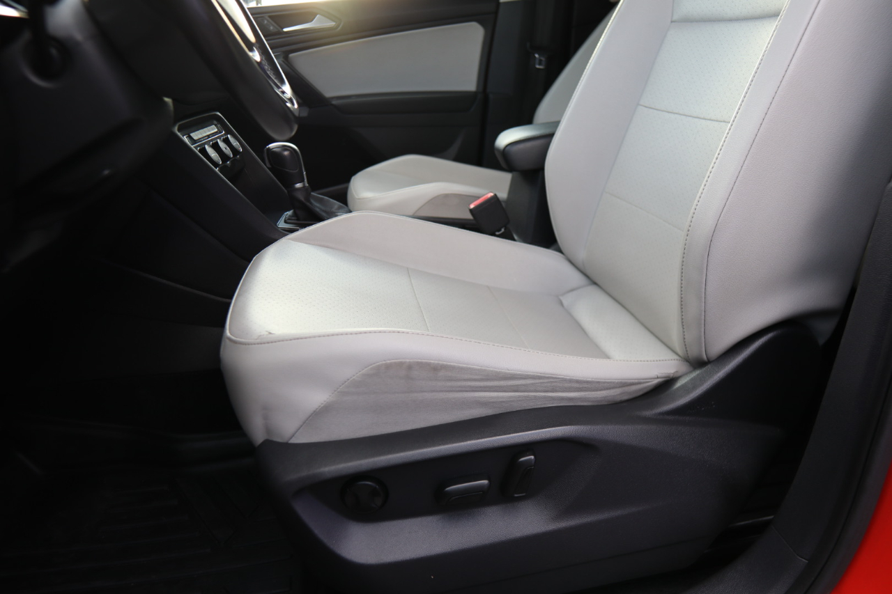 Volkswagen Tiguan 2.0T SEL R-Line Black FWD 2019