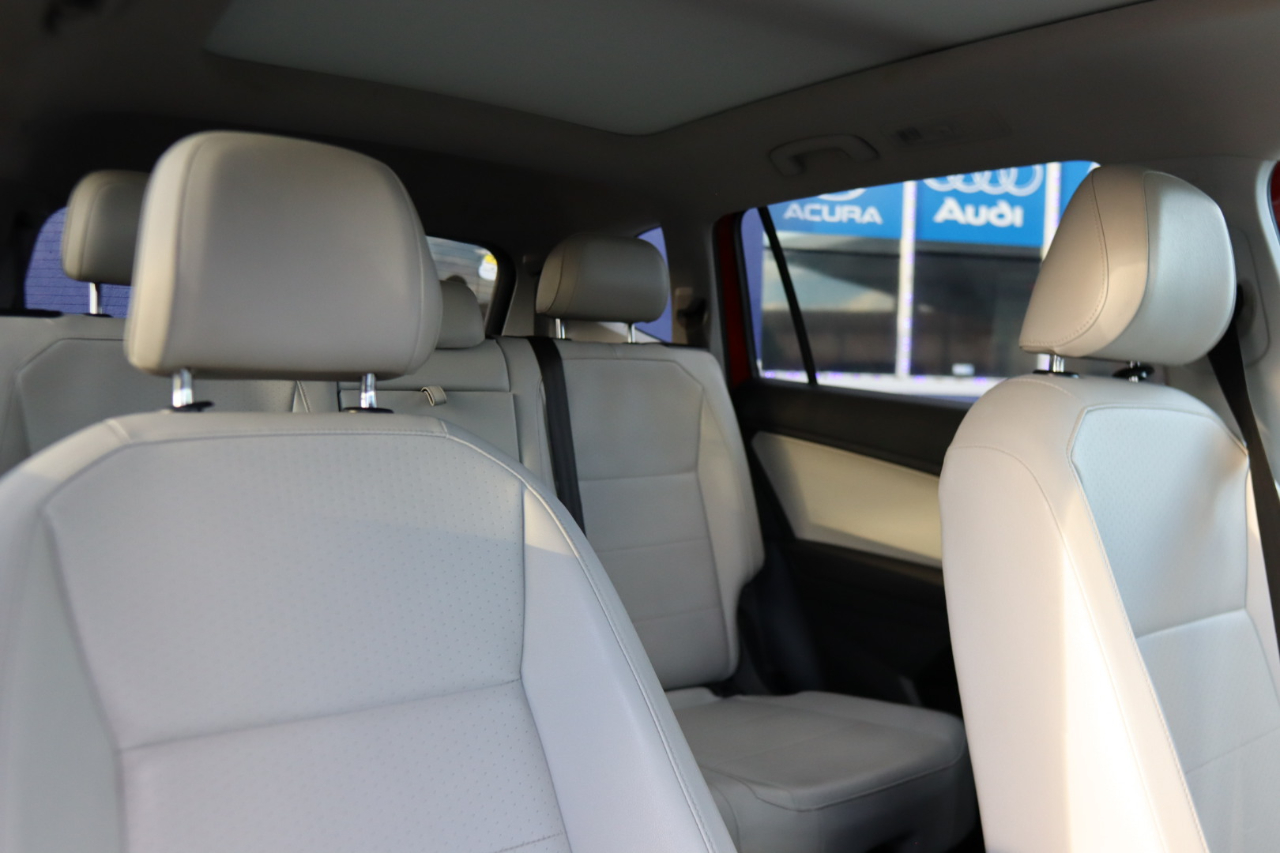 Volkswagen Tiguan 2.0T SEL R-Line Black FWD 2019