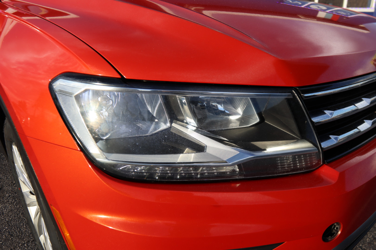 Volkswagen Tiguan 2.0T SEL R-Line Black FWD 2019