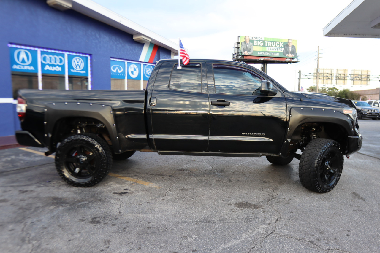 Toyota Tundra 2WD Truck Double Cab 4.6L V8 6-Spd AT SR5 (Natl) 2014