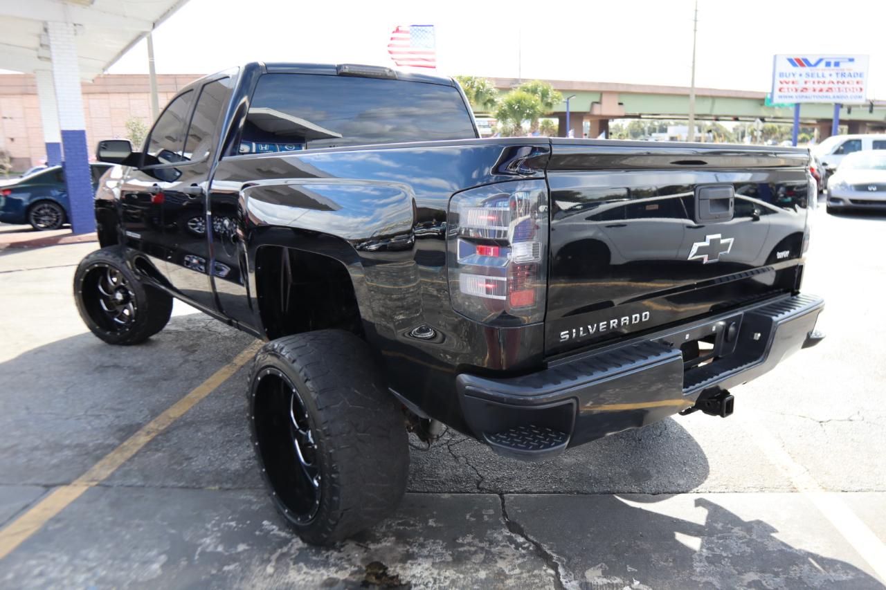 Chevrolet Silverado 1500 2WD Double Cab 143.5" Work Truck 2017