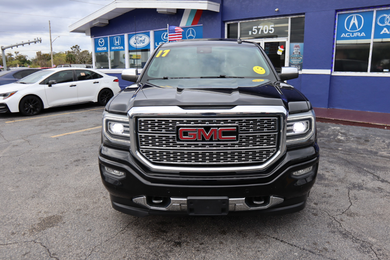 GMC Sierra 1500 4WD Crew Cab 143.5" Denali 2017