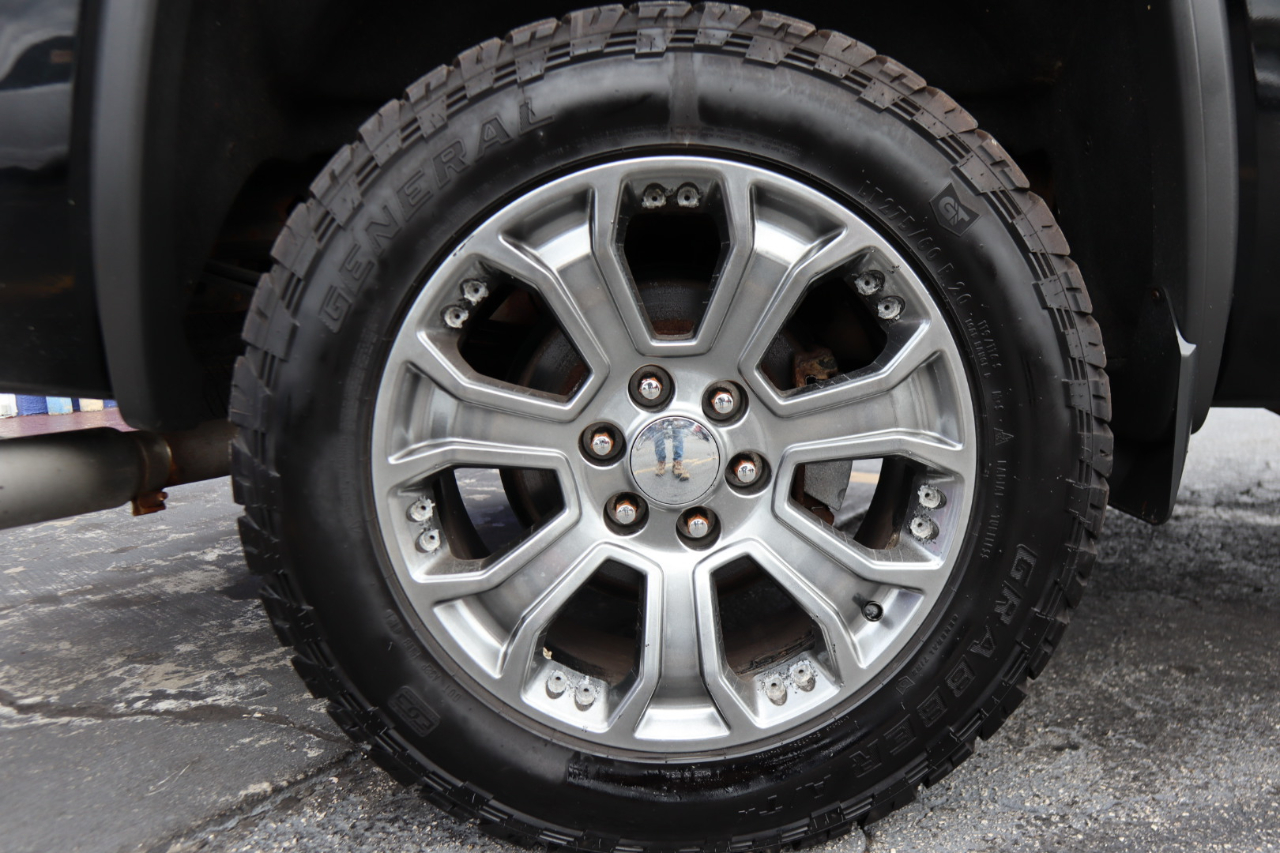 GMC Sierra 1500 4WD Crew Cab 143.5" Denali 2017