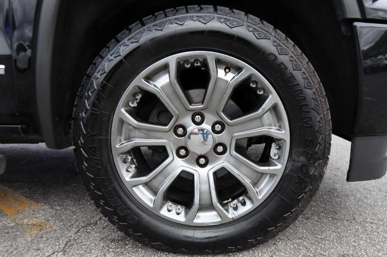 GMC Sierra 1500 4WD Crew Cab 143.5" Denali 2017