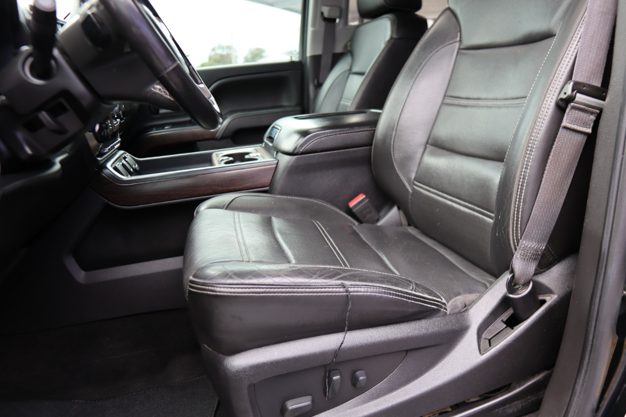 GMC Sierra 1500 4WD Crew Cab 143.5" Denali 2017