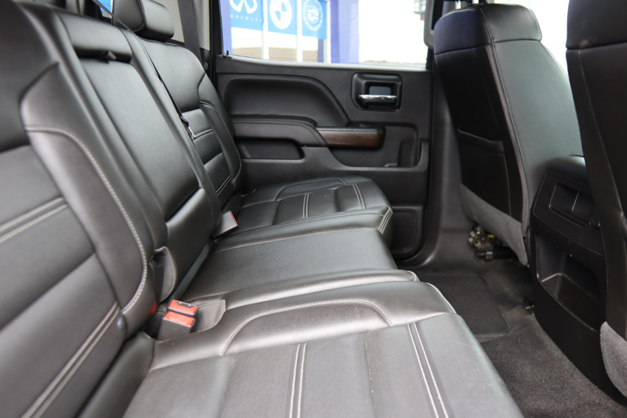 GMC Sierra 1500 4WD Crew Cab 143.5" Denali 2017