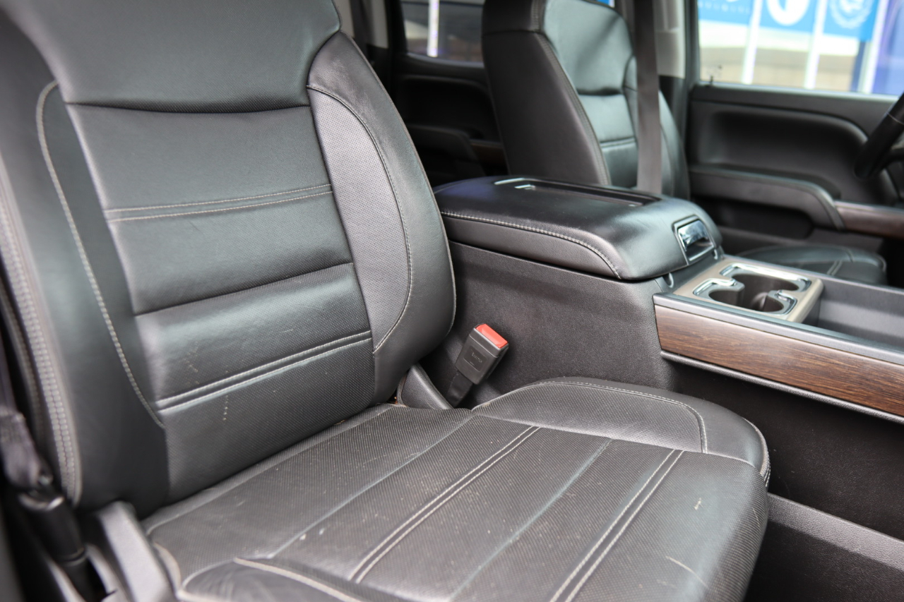 GMC Sierra 1500 4WD Crew Cab 143.5" Denali 2017