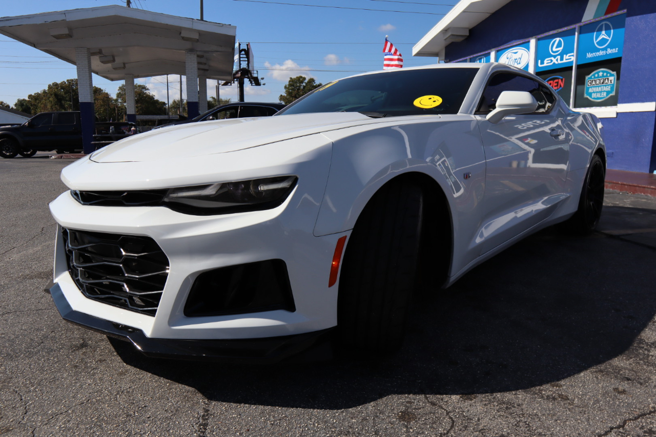 Chevrolet Camaro 2dr Cpe 1LT 2019