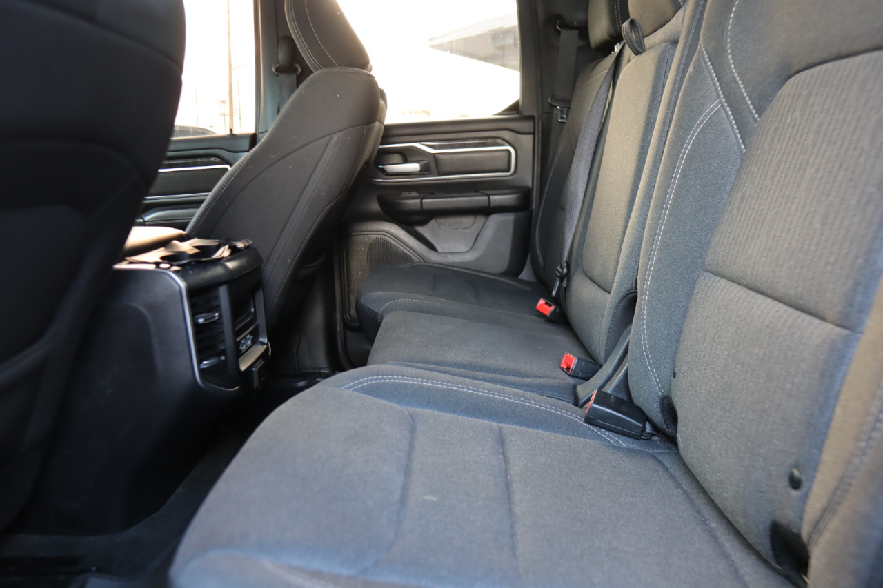 RAM 1500 Big Horn/Lone Star 4x2 Quad Cab 6'4" Box 2019