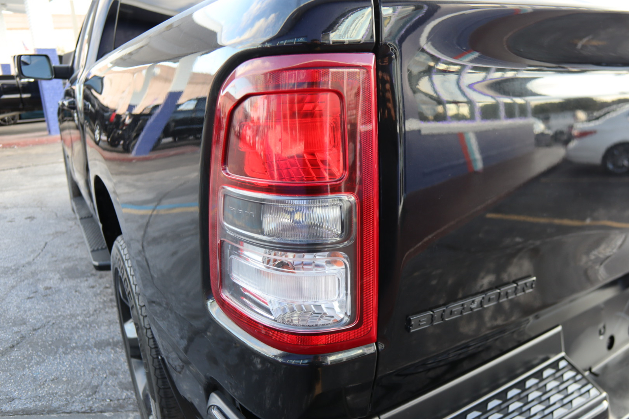 RAM 1500 Big Horn/Lone Star 4x2 Quad Cab 6'4" Box 2019