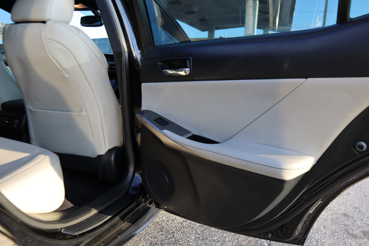 Lexus IS 250 4dr Sport Sdn Auto RWD 2014