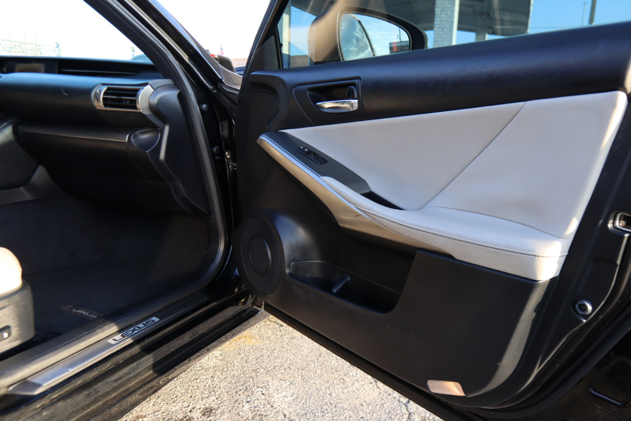 Lexus IS 250 4dr Sport Sdn Auto RWD 2014